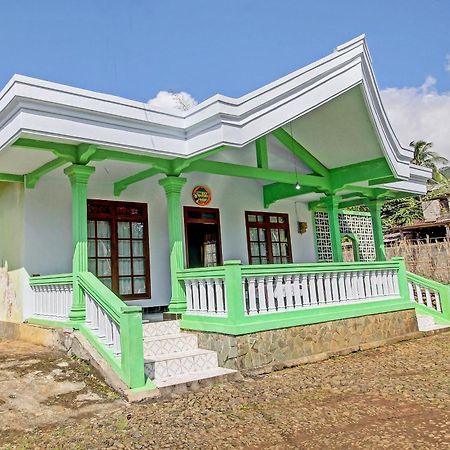 Hotel Spot On 91214 Desa Wisata Pandean Trenggalek Esterno foto