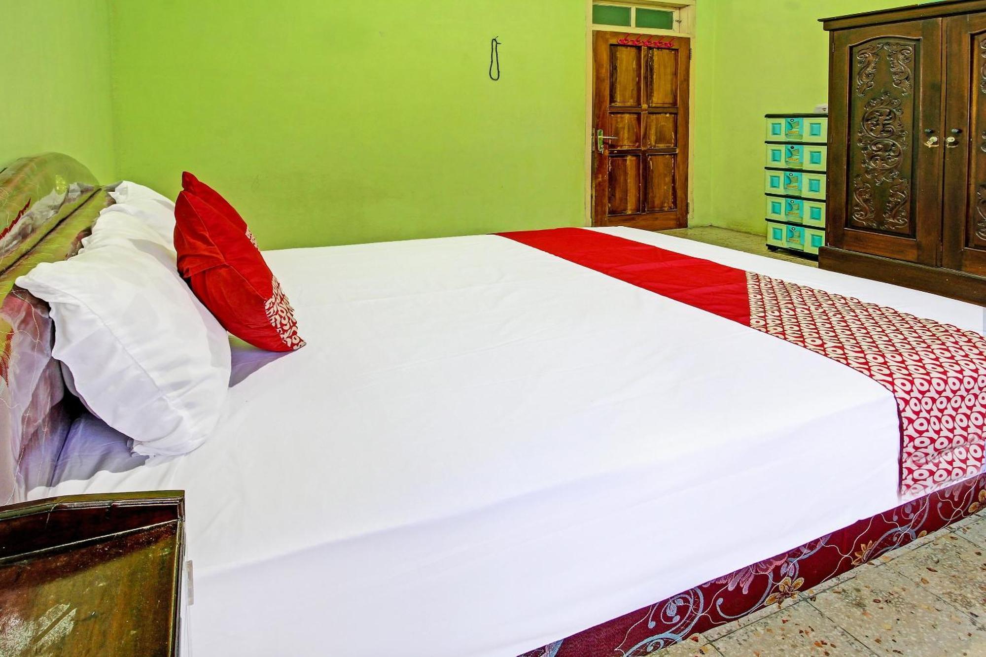 Hotel Spot On 91214 Desa Wisata Pandean Trenggalek Esterno foto